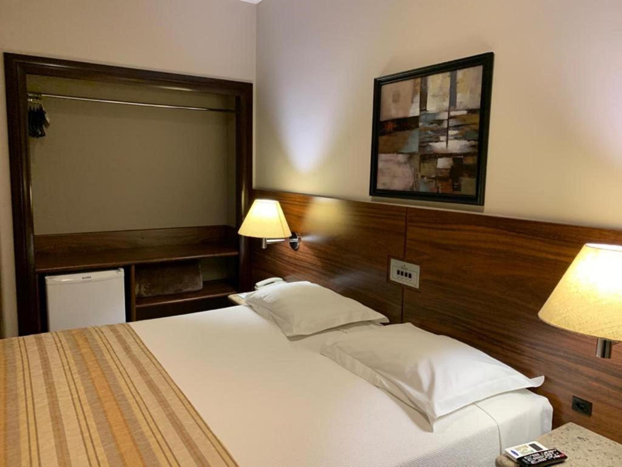 Bourbon Londrina Business Hotel Экстерьер фото
